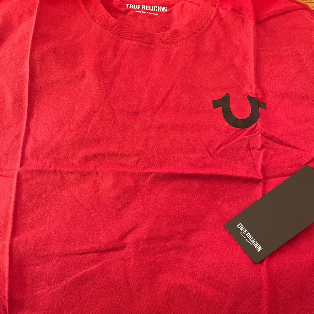 True Religion Men’s Red T-shirt Size L